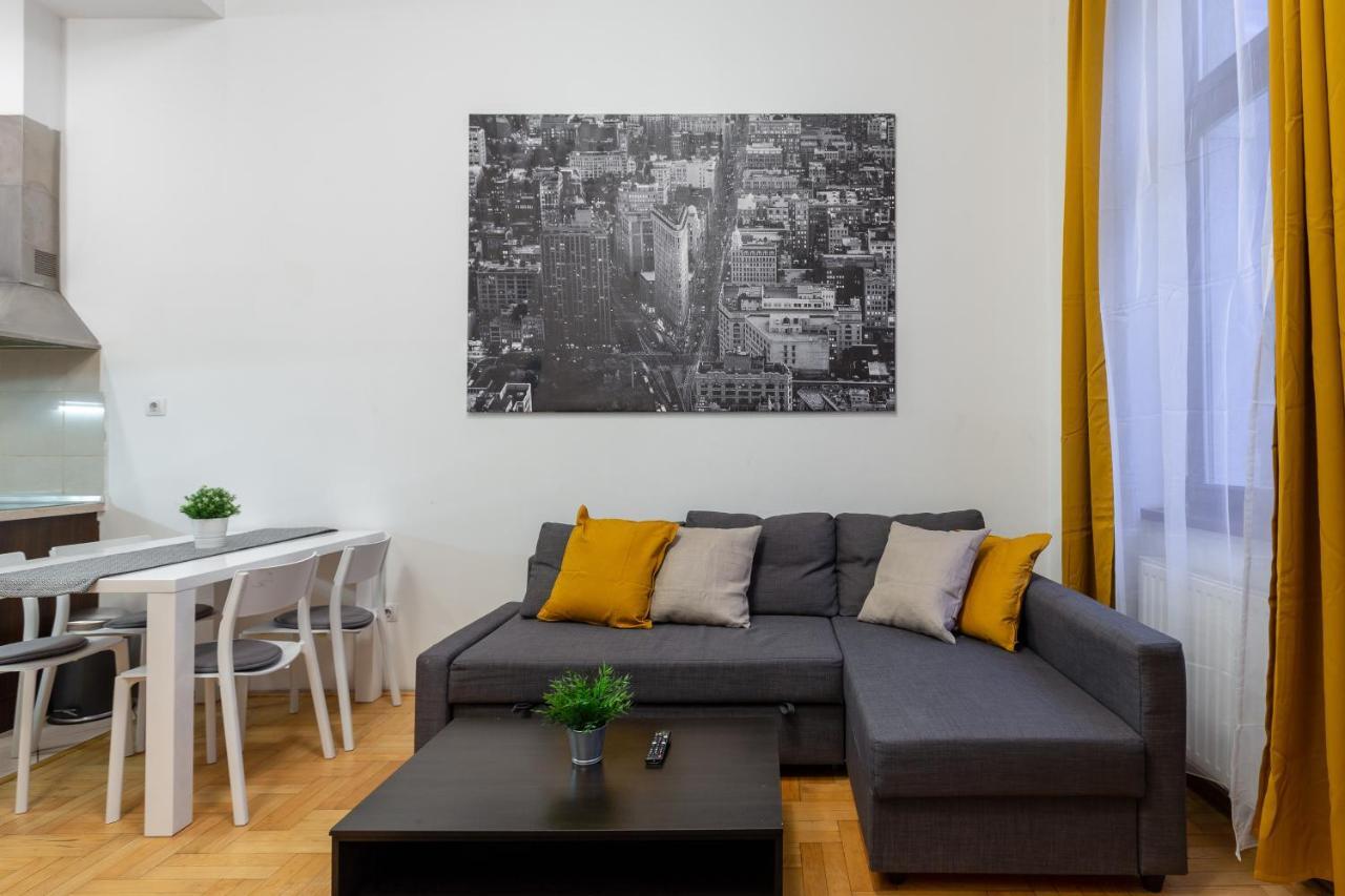 Downtown Home In The Gozsdu Garden Budapest Exterior photo
